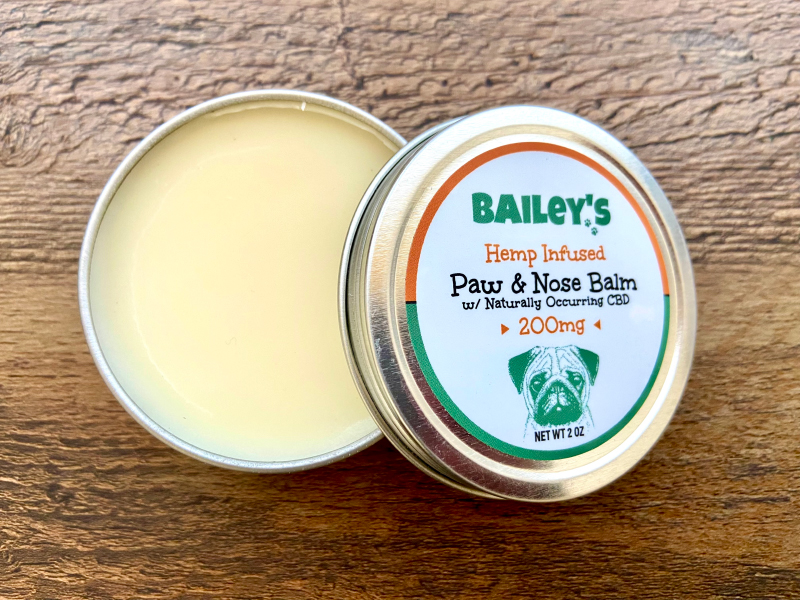 Bailey's CBD Poot- en Neusbalsem - product geopend